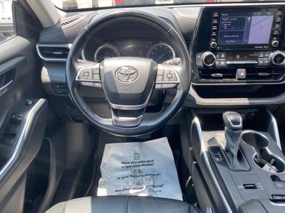 2022 Toyota Highlander Hybrid XLE