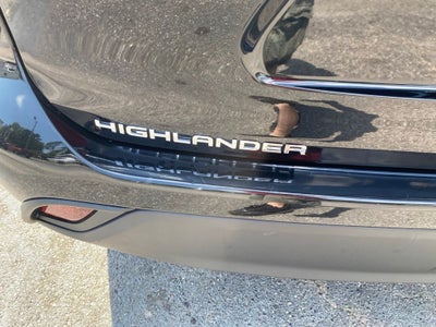 2023 Toyota Highlander L