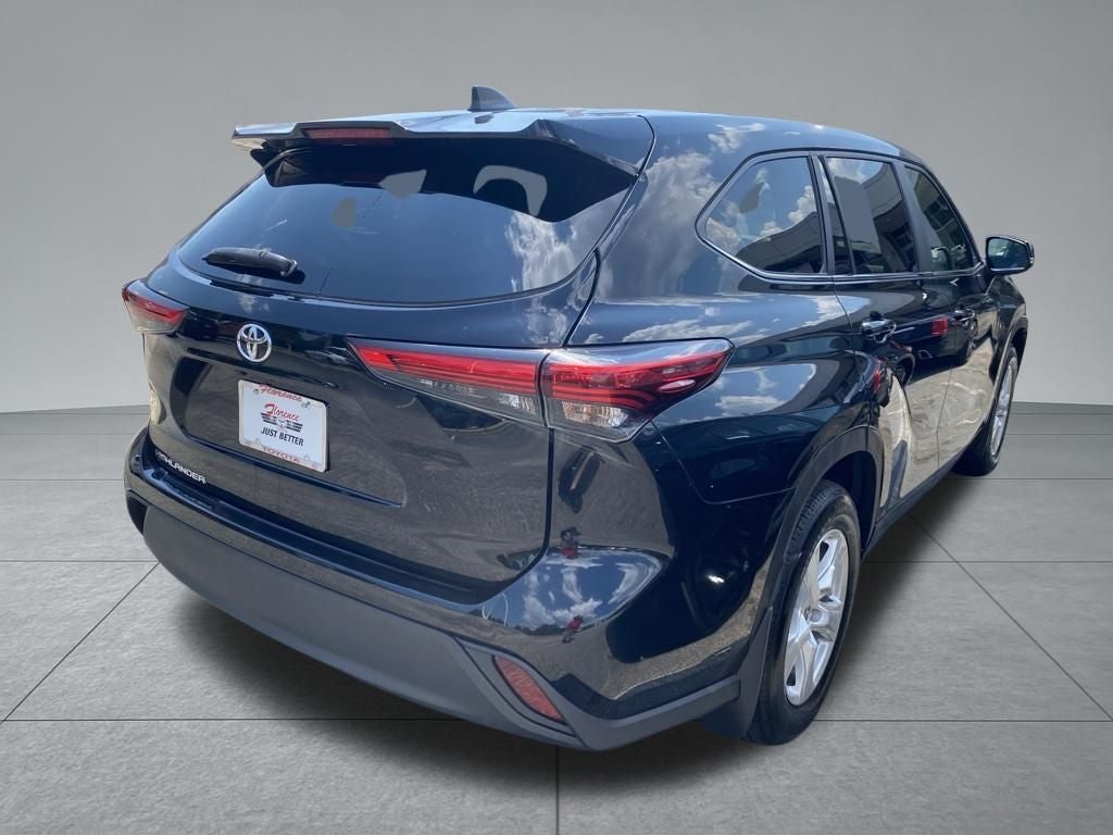 2023 Toyota Highlander L