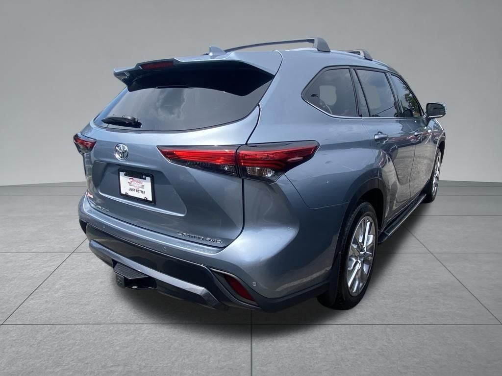 2022 Toyota Highlander XSE