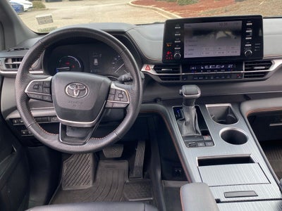 2024 Toyota Sienna XSE