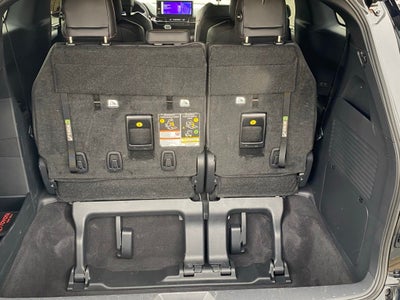 2025 Toyota Sienna XSE 7 Passenger