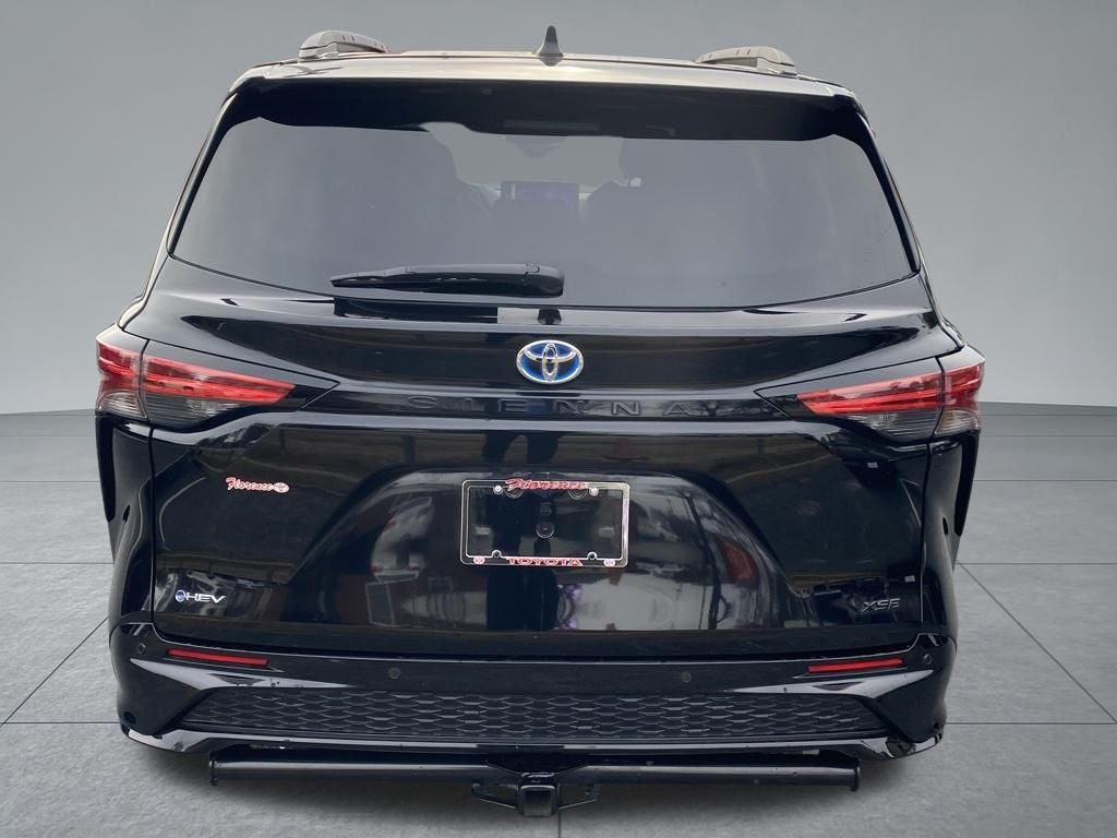 2025 Toyota Sienna XSE 7 Passenger