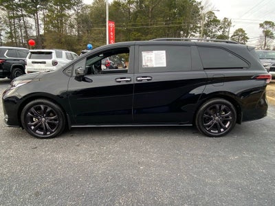2025 Toyota Sienna XSE 7 Passenger