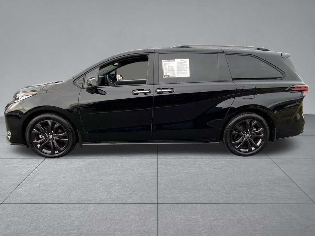 2025 Toyota Sienna XSE 7 Passenger