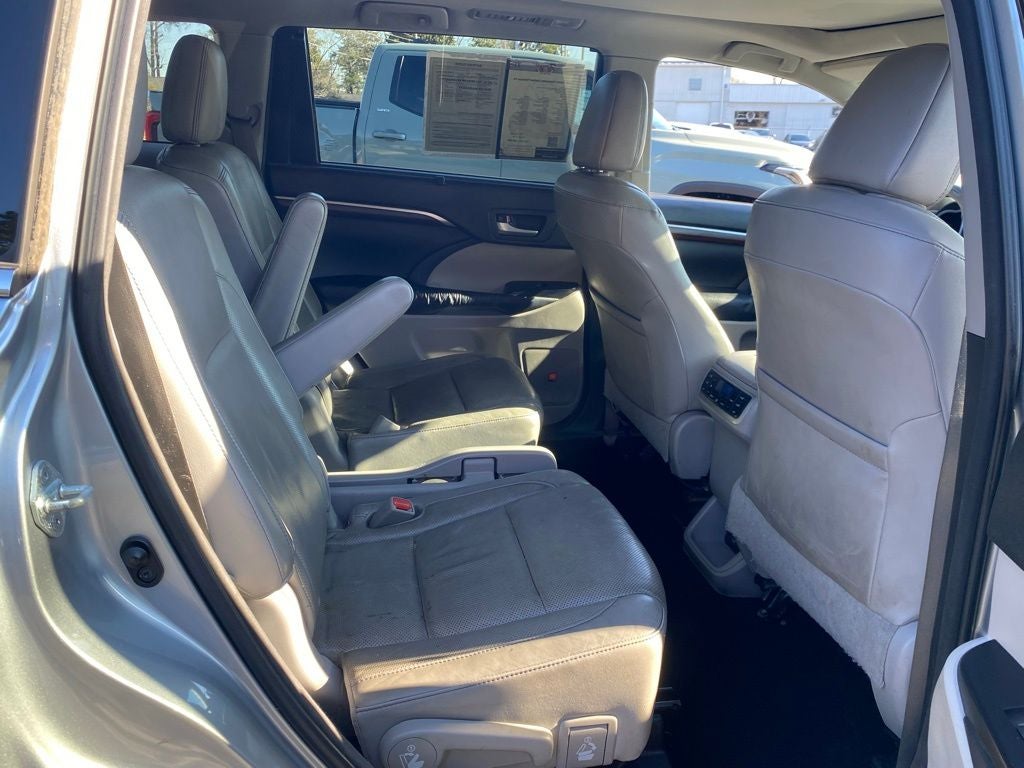 2016 Toyota Highlander Limited Platinum V6