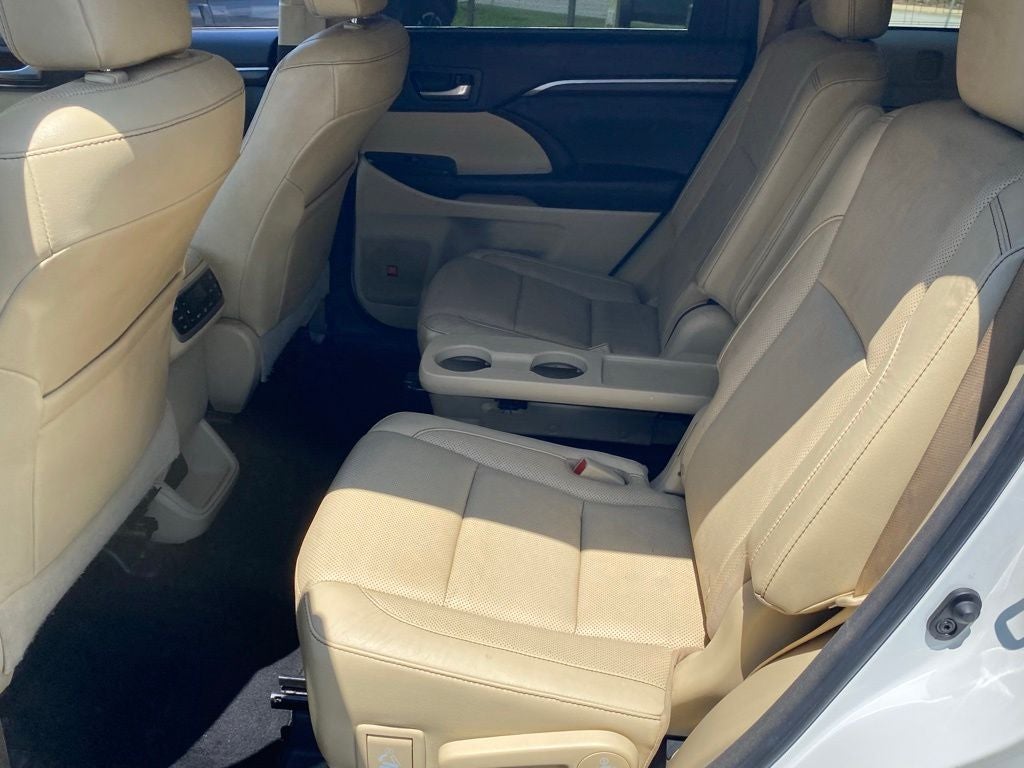 2016 Toyota Highlander Limited Platinum V6