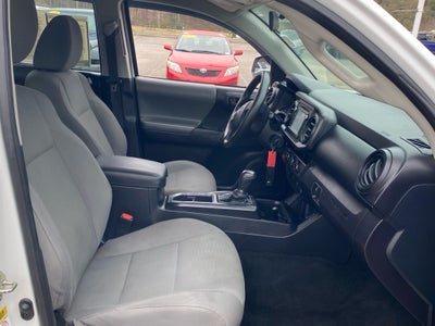 2017 Toyota Tacoma SR