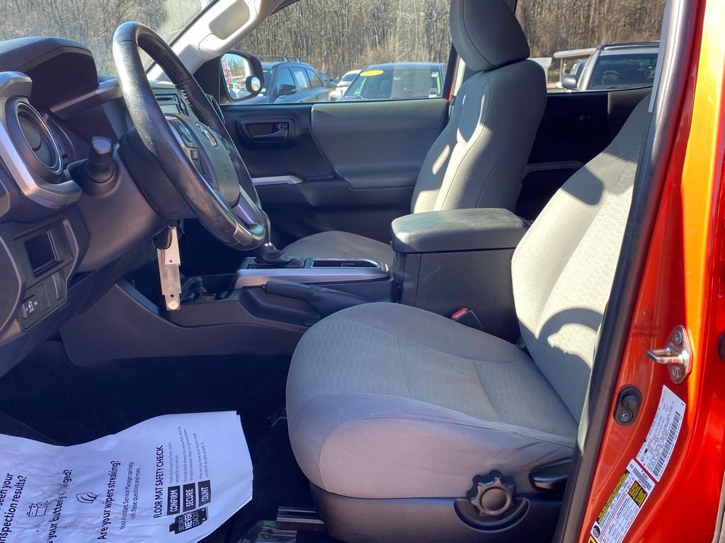 2016 Toyota Tacoma SR V6