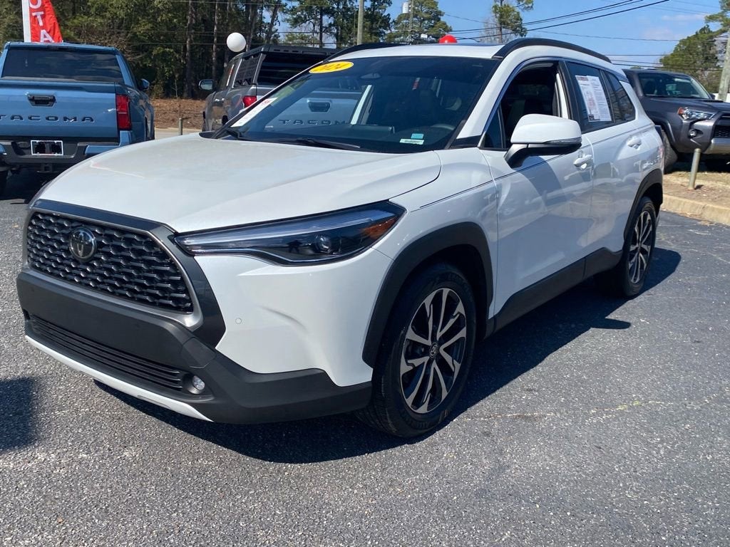 2024 Toyota Corolla Cross XLE