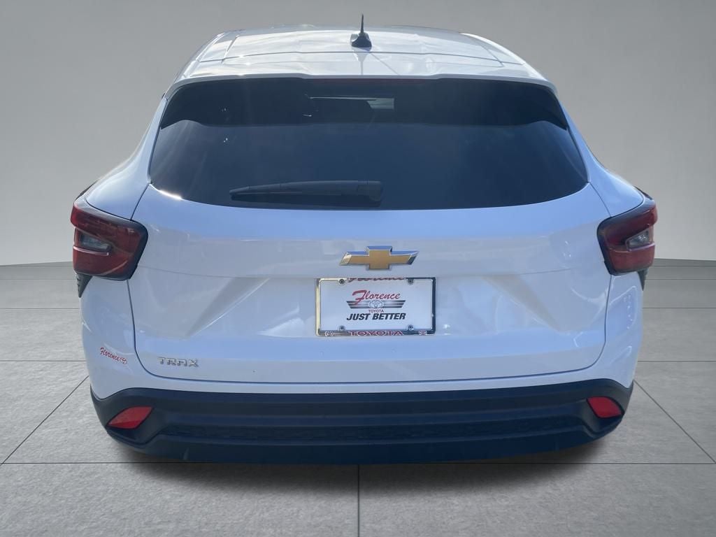 2025 Chevrolet Trax LS