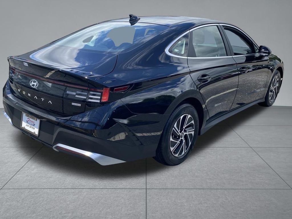 2026 Hyundai Sonata Hybrid Blue