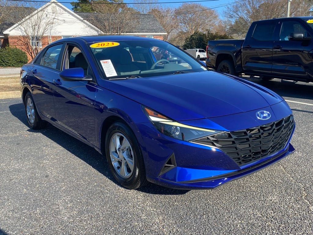 2023 Hyundai Elantra SE