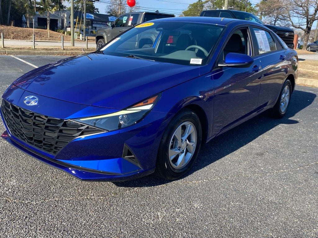 2023 Hyundai Elantra SE