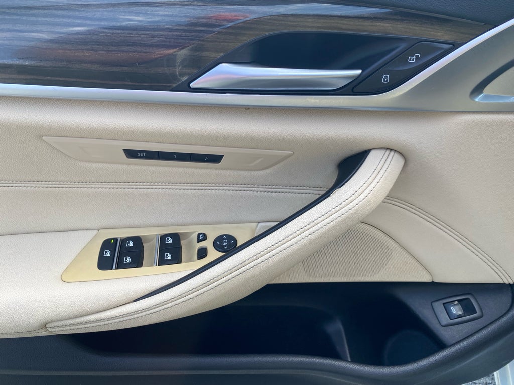 2021 BMW 5 series 530i
