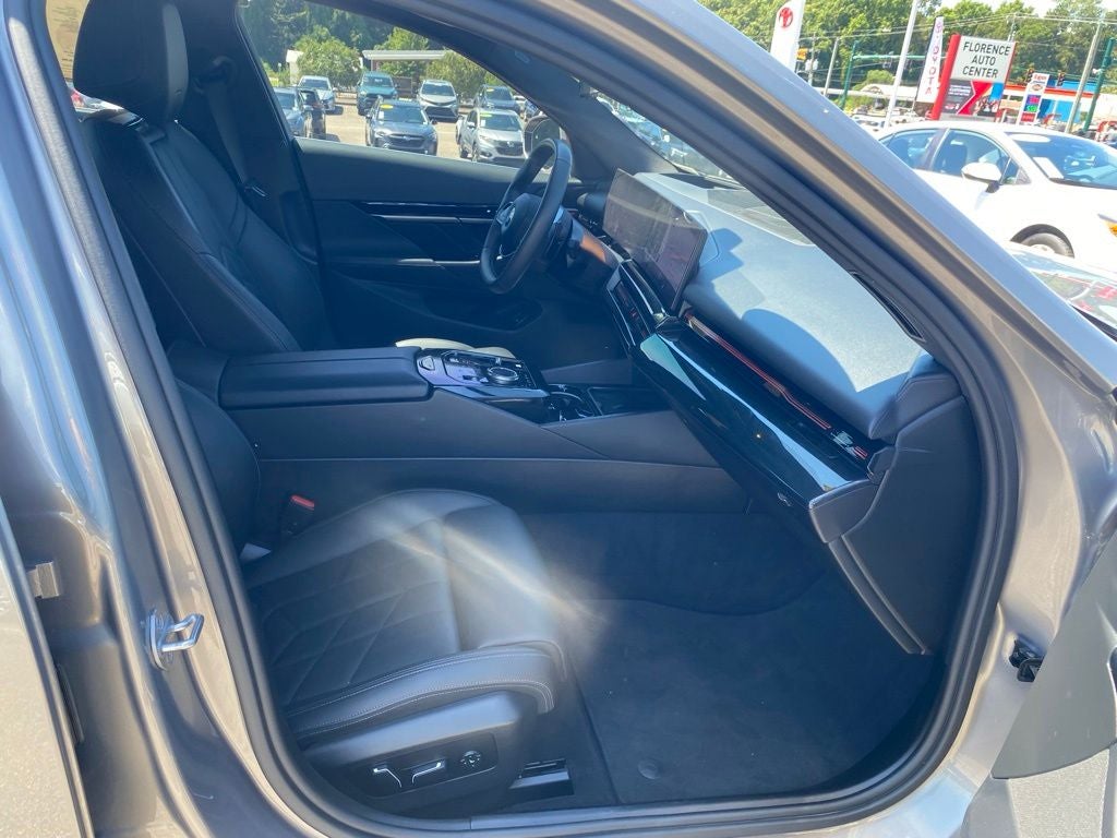 2024 BMW 5 Series 530i xDrive