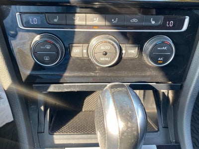 2019 Volkswagen Golf R DCC & Navigation 4Motion