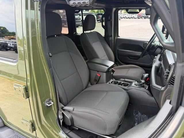 2022 Jeep Wrangler Unlimited Willys
