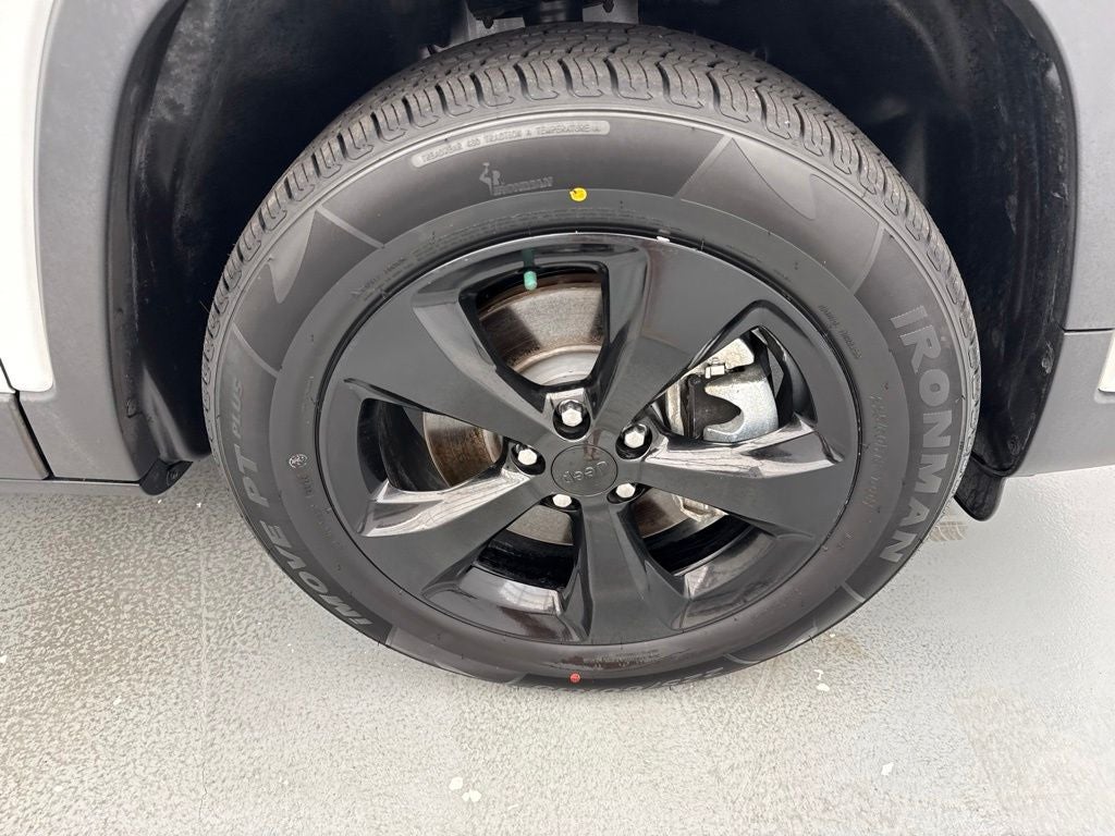 2023 Jeep Cherokee Altitude