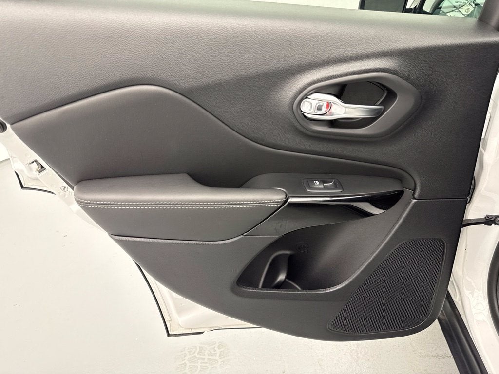 2023 Jeep Cherokee Altitude