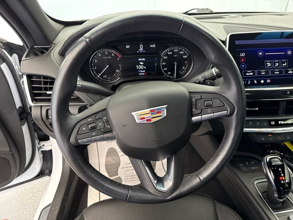 2022 Cadillac CT5 Luxury