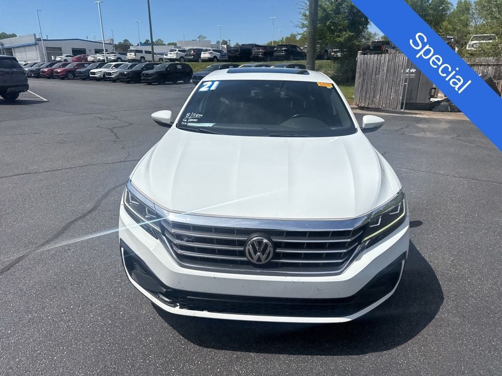 2021 Volkswagen Passat 2.0T R-Line