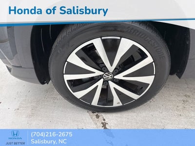 2024 Volkswagen Taos 1.5T SE