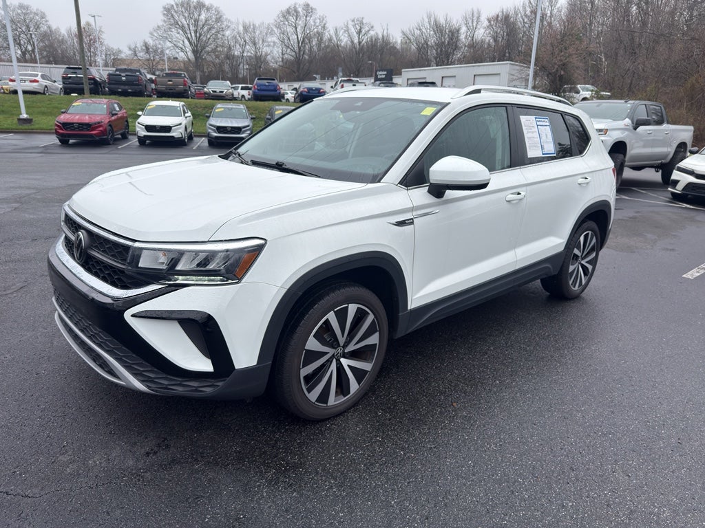 2024 Volkswagen Taos SE