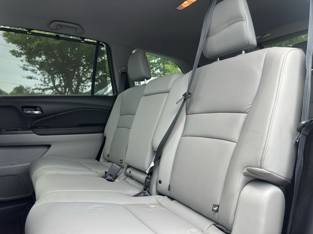 2021 Honda Pilot Touring 8 Passenger