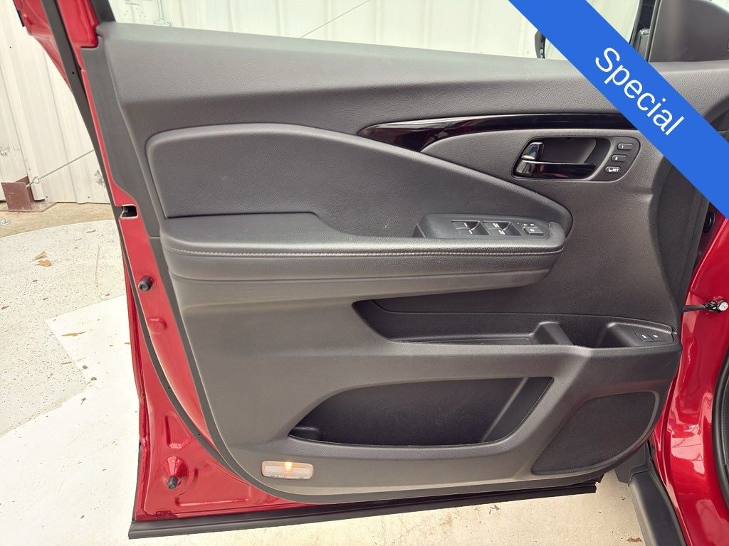 2023 Honda Passport Elite