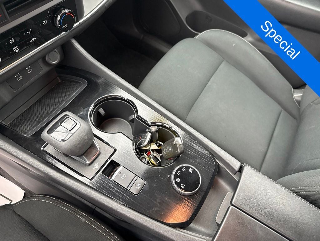 2024 Nissan Rogue S