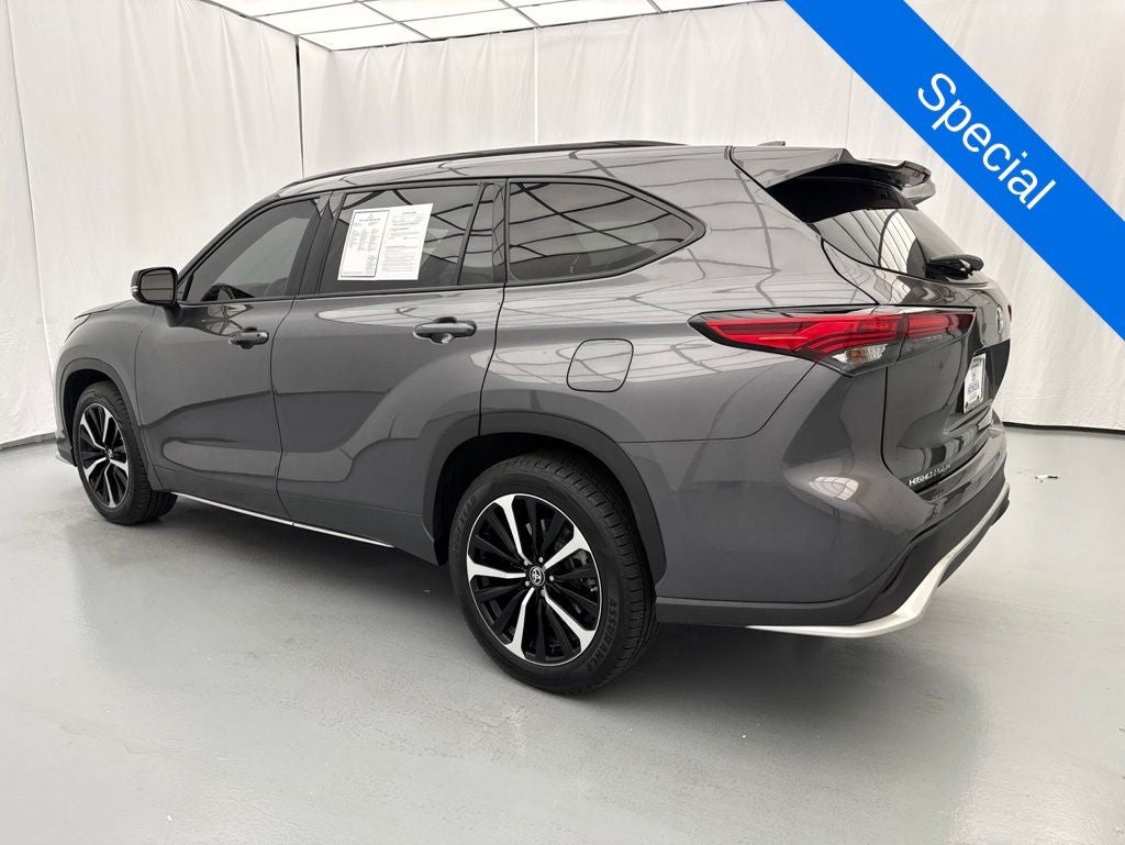 2022 Toyota Highlander XSE