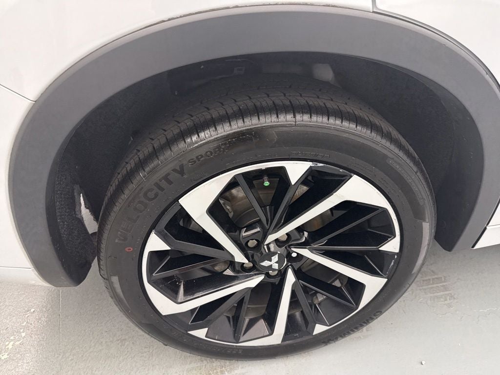 2023 Mitsubishi Outlander SEL