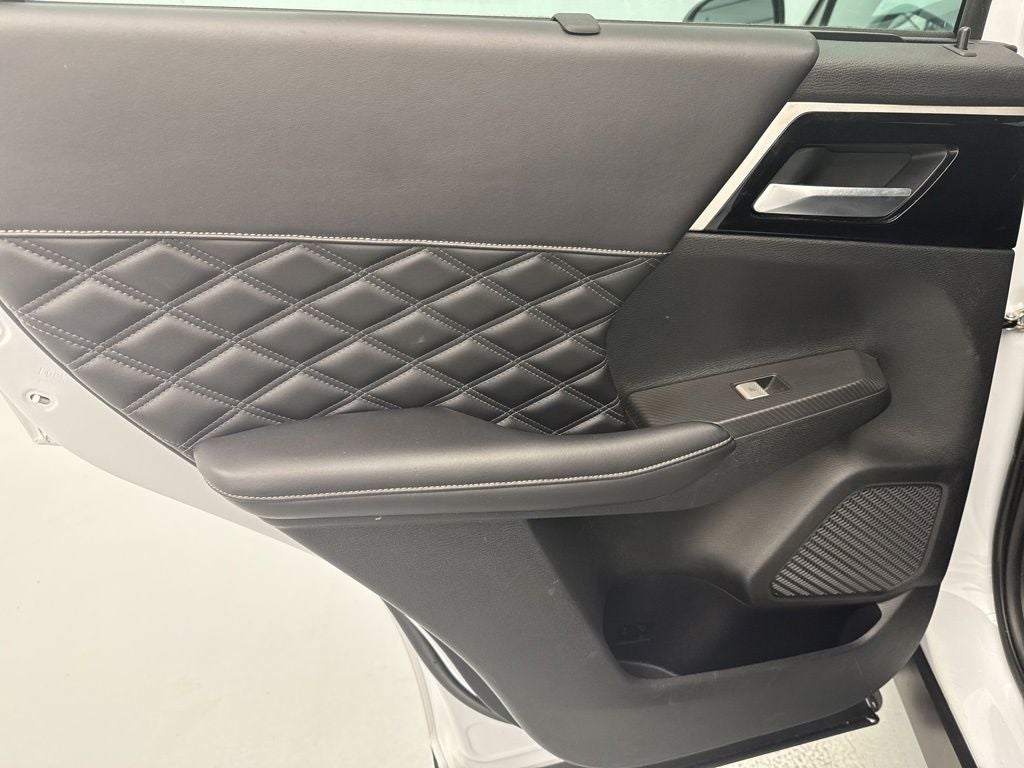 2023 Mitsubishi Outlander SEL