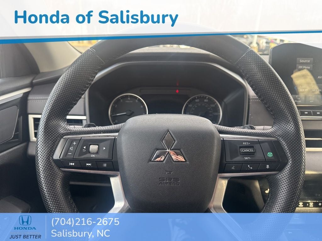 2024 Mitsubishi Outlander SE