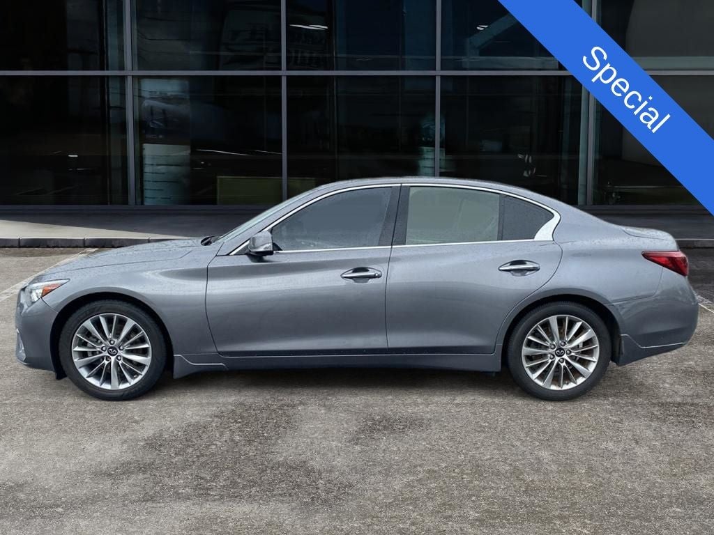2023 INFINITI Q50 LUXE