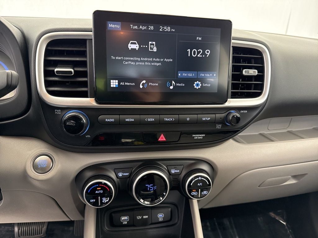 2025 Hyundai Venue SEL