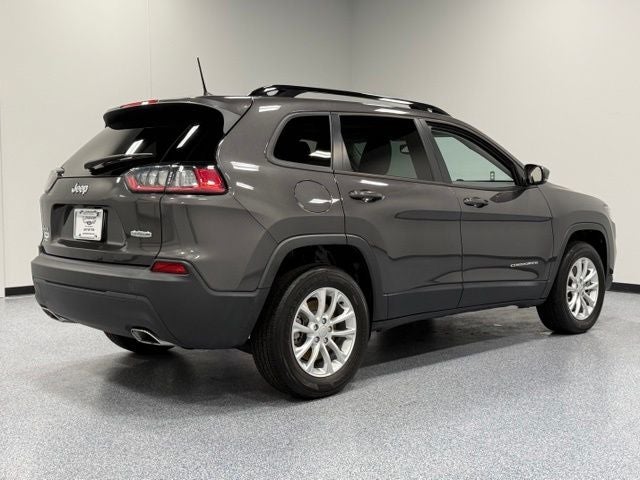 2022 Jeep Cherokee Latitude Lux