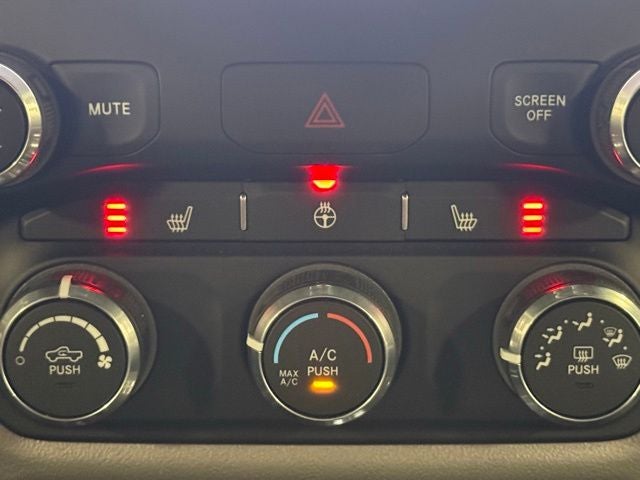 2024 RAM 1500 Big Horn/Lone Star