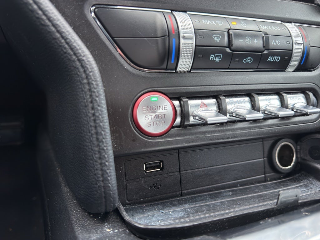 2022 Ford Mustang EcoBoost