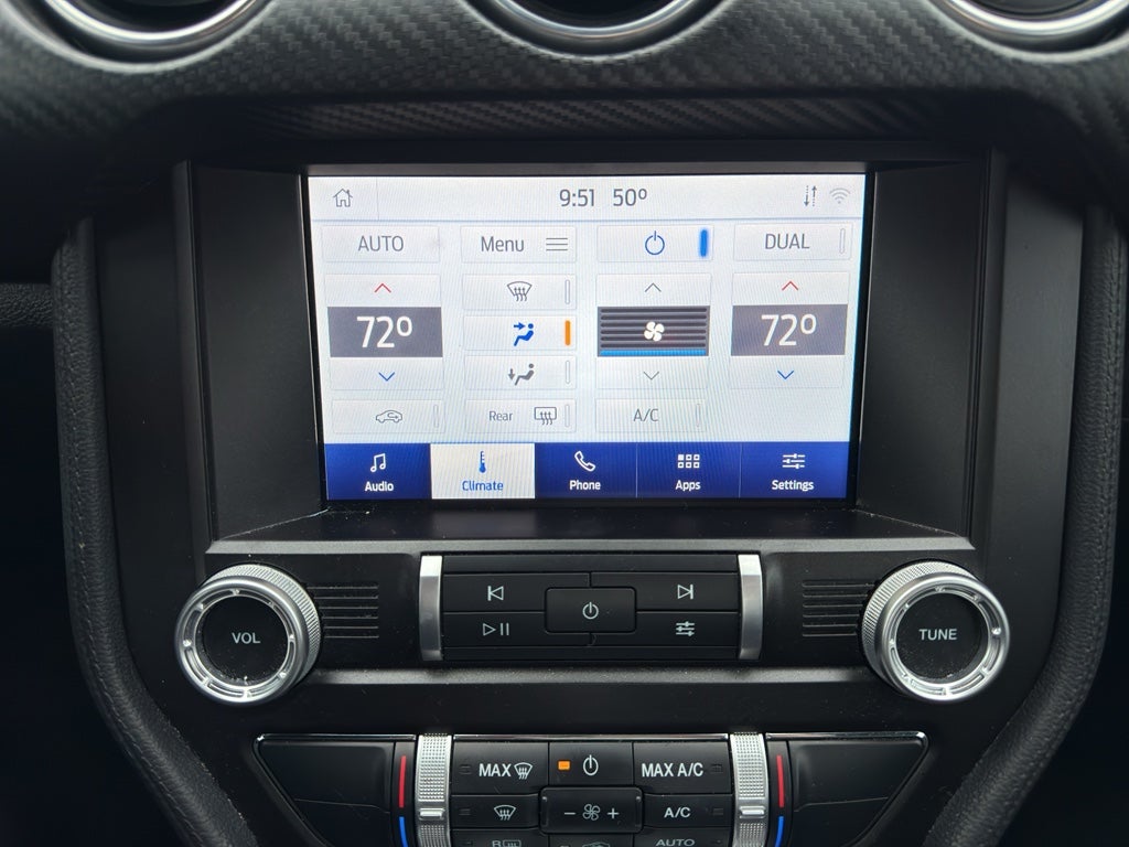 2022 Ford Mustang EcoBoost