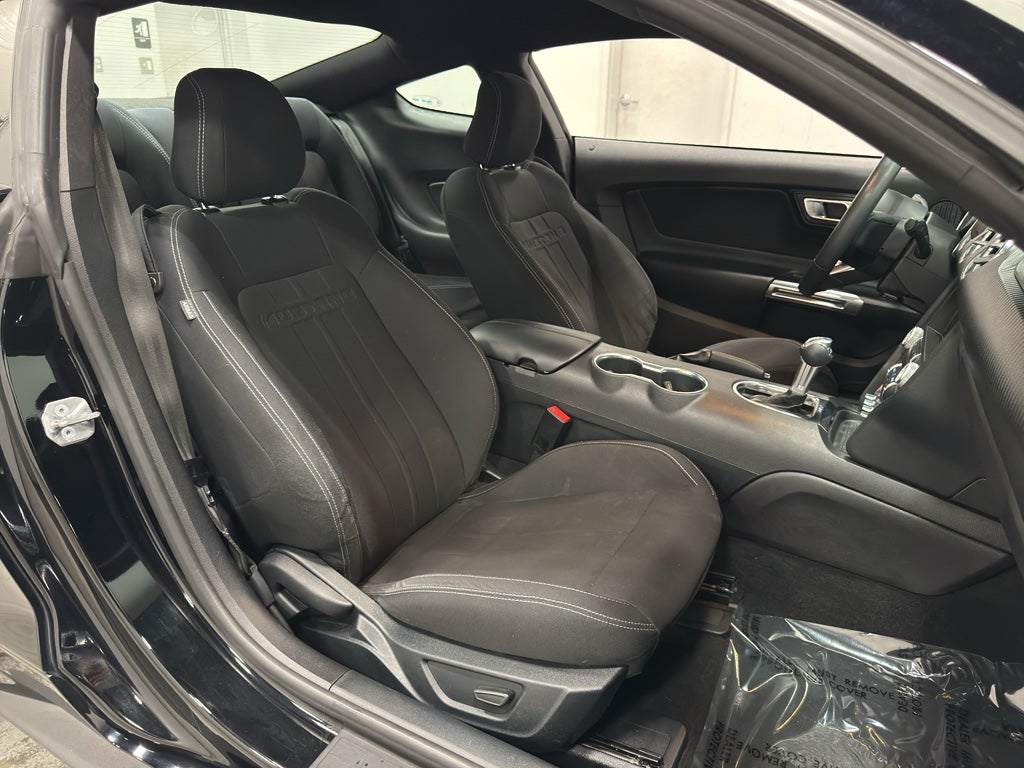 2022 Ford Mustang EcoBoost