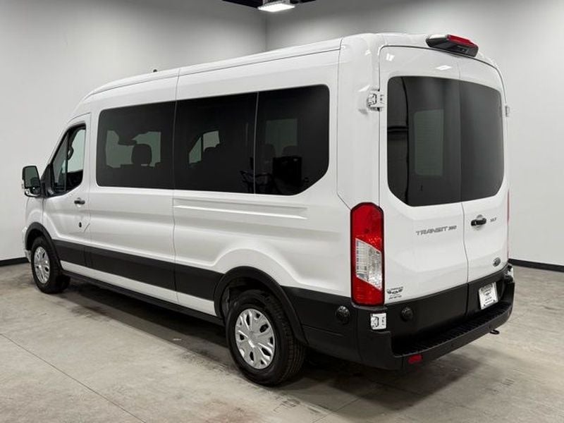 2024 Ford Transit Wagon XLT