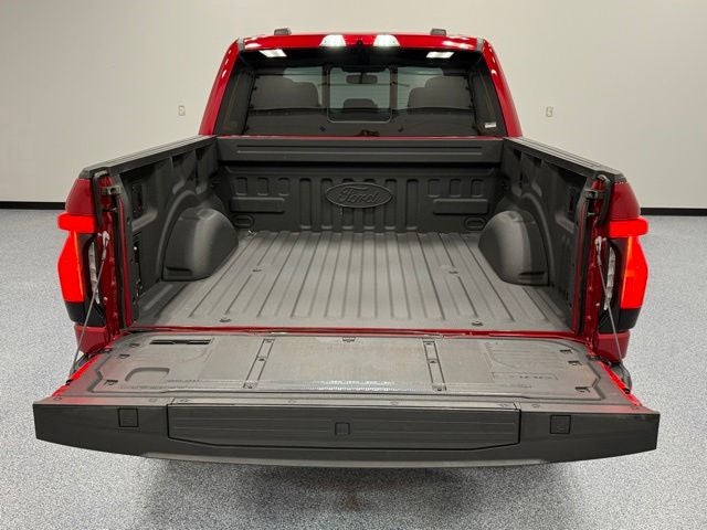 2022 Ford F-150 Lightning Platinum