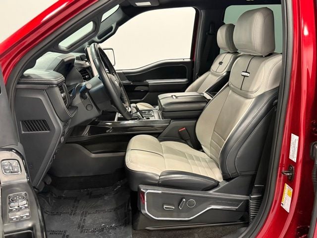 2022 Ford F-150 Lightning Platinum