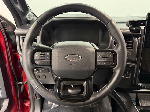 2022 Ford F-150 Lightning Platinum