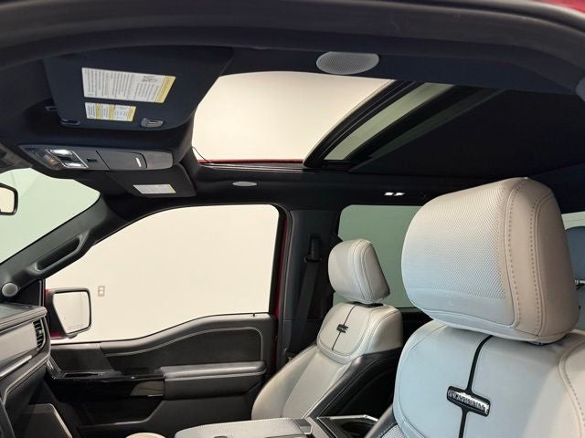 2022 Ford F-150 Lightning Platinum