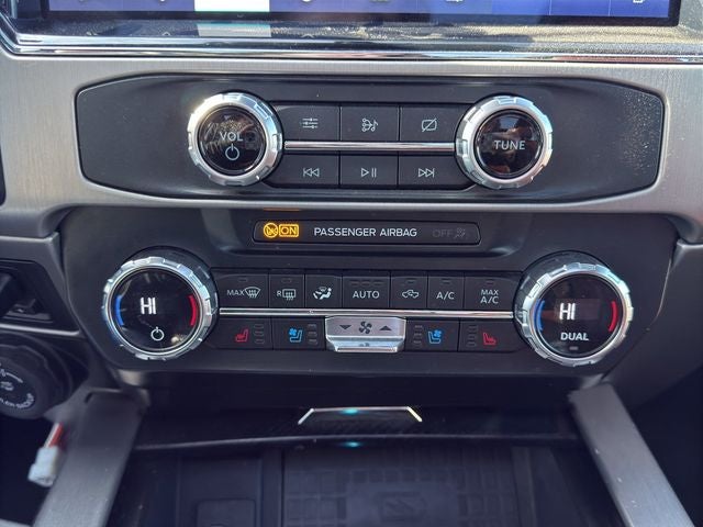 2022 Ford F-350SD Platinum