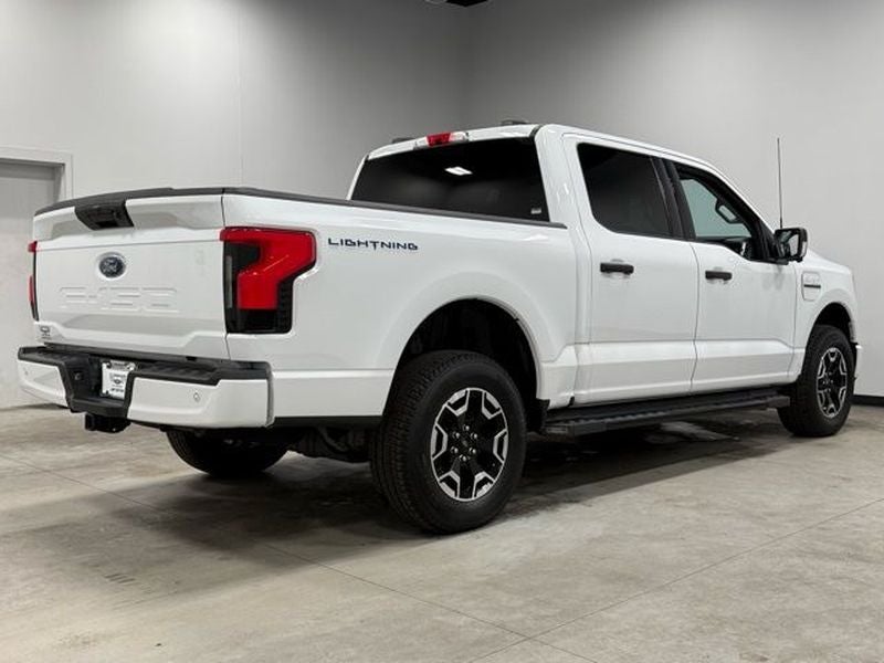 2023 Ford F-150 Lightning XLT