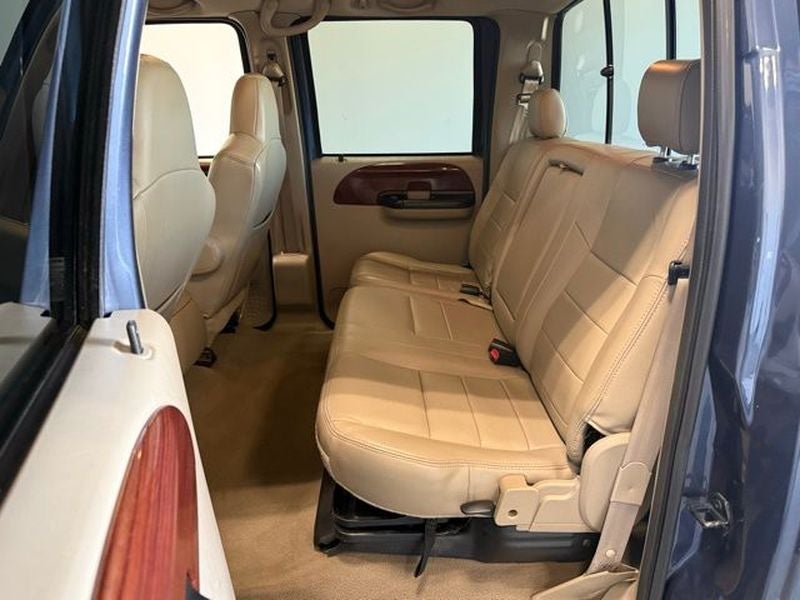 2006 Ford F-350SD Lariat